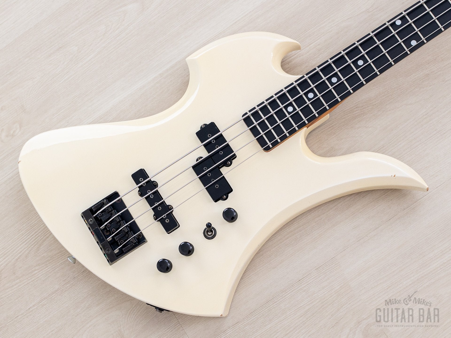 1989 BC Rich Mockingbird Bass MB-857 Vintage PJ Bass Snow White, Japan