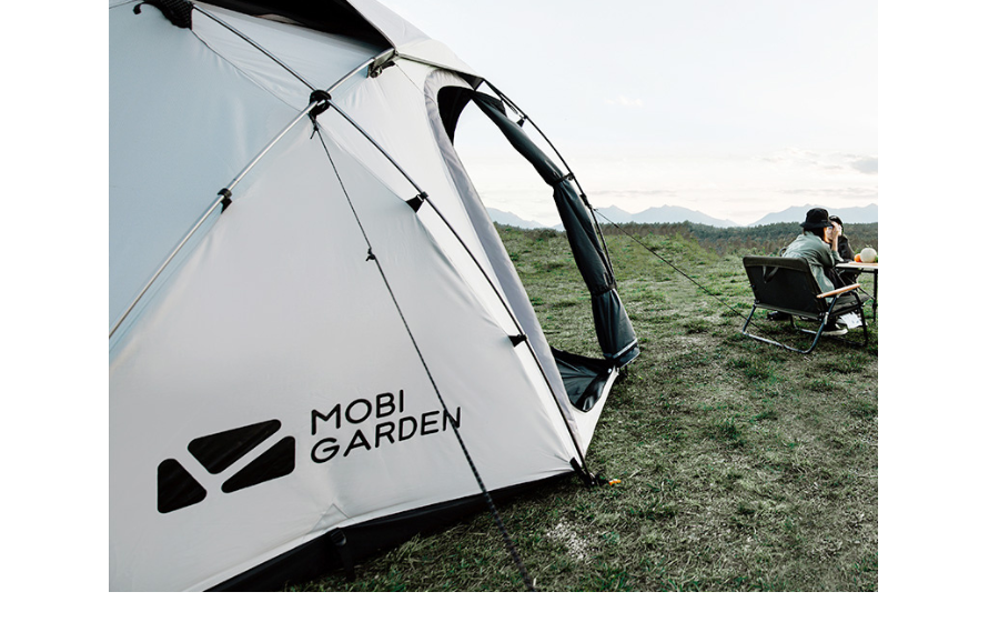 ROYAL CASTLE | MOBI GARDEN