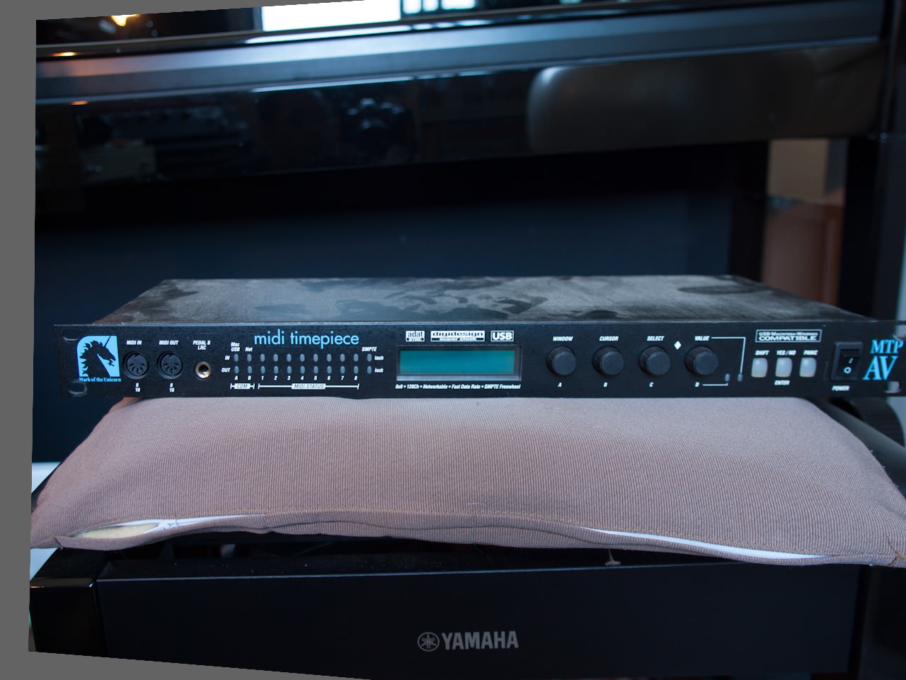 MOTU MIDI TIME PEACE AV USB (MTP AV USB)の内蔵電池交換 – necobit