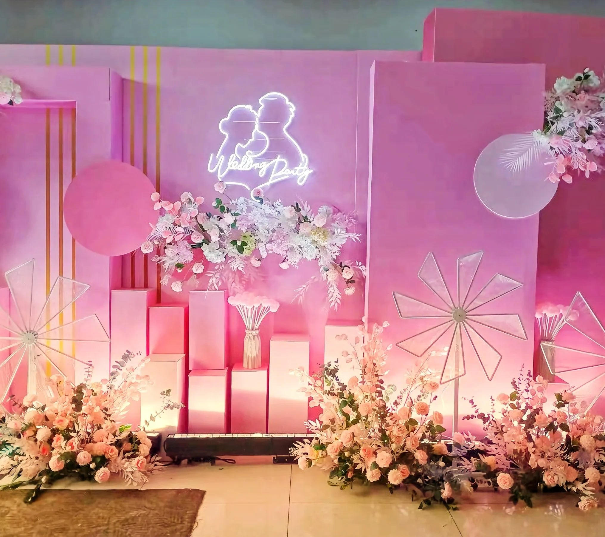 ネオンサインのオーダーメイドの購入はこちら。 必ず事前にご相談の上