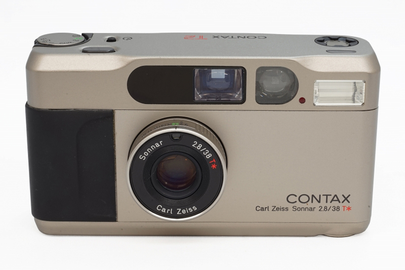 コンパクトの部屋(CONTAX T2) presented by カメラの極楽堂