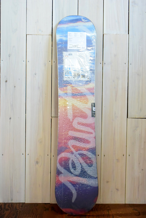 女の子用の遊べるボード BURTON SOCIALITE – A-BONY