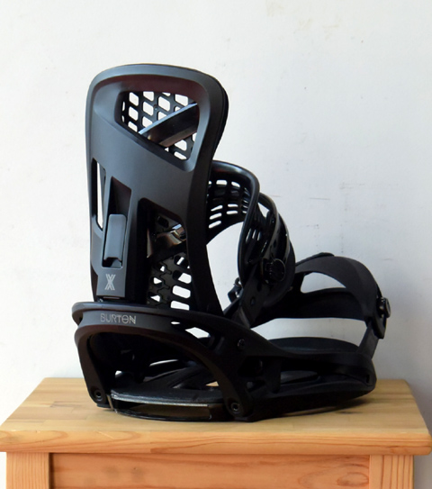 SPRING BED サスペンションのついたBINDING BURTON GENESIS X EST – A-BONY