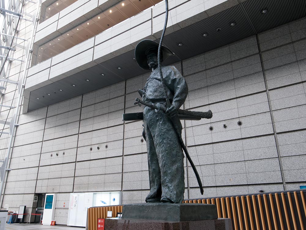 朝倉文夫 / 太田道灌像 “Statue of Dokan Ota” | @ART