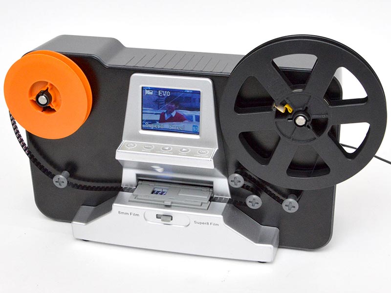 8mmフィルムから直接SDカードにデジタル保存する「スーパーダビング8
