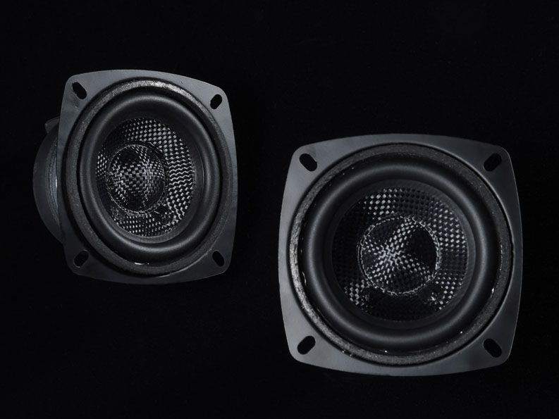 ガラス繊維ユニット付属雑誌「DigiFi 19号」8月31日発売。20号には