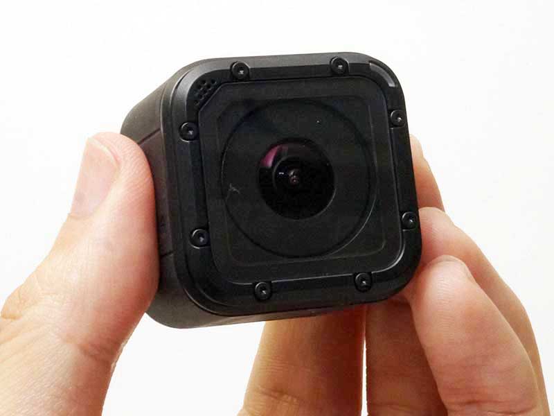 レビュー】わくわくするキュートさ。小さなGoPro「HERO4 Session