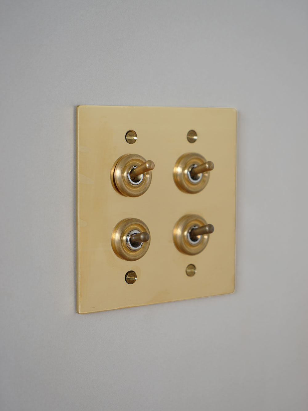 真鍮プレート4スイッチ | AXCIS ONLINE