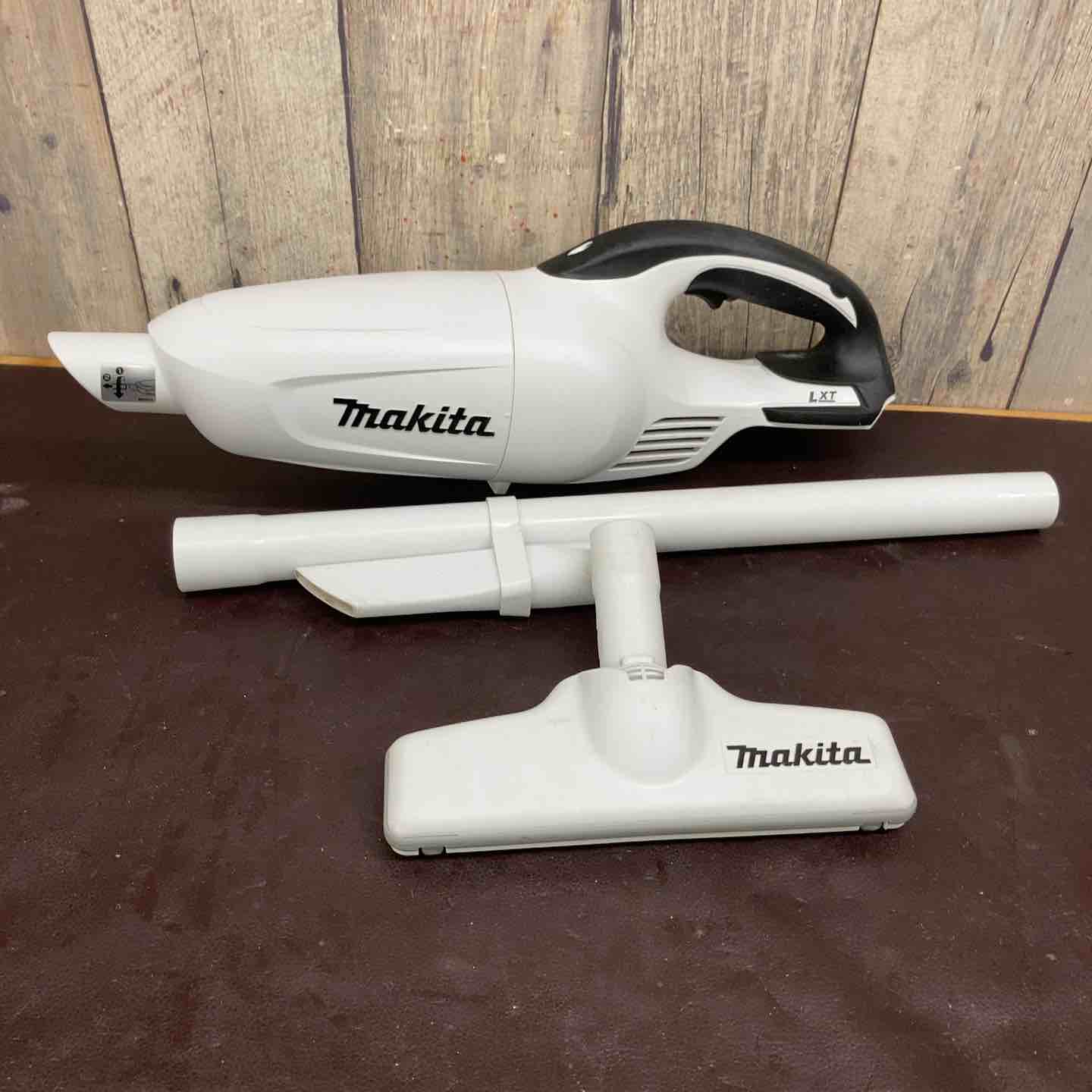 中古美品】 マキタ(makita) コードレスクリーナー CL180FDZW 【東大和