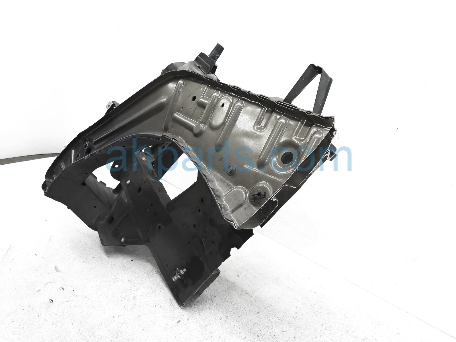 2019 Honda Pilot Driver Apron / Shock Tower Cut 60910-TZ5-316ZZ,