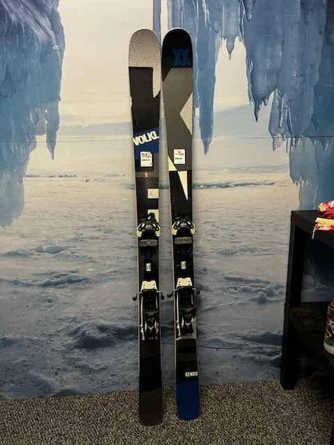 Volkl Kendo 163cm Skis w/ TYROLIA Attack 13 18/19 Demo Binding