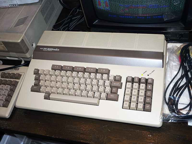 こんなに綺麗なレトロPCは珍しい！PC-8001mkIISRの美品が3日から販売