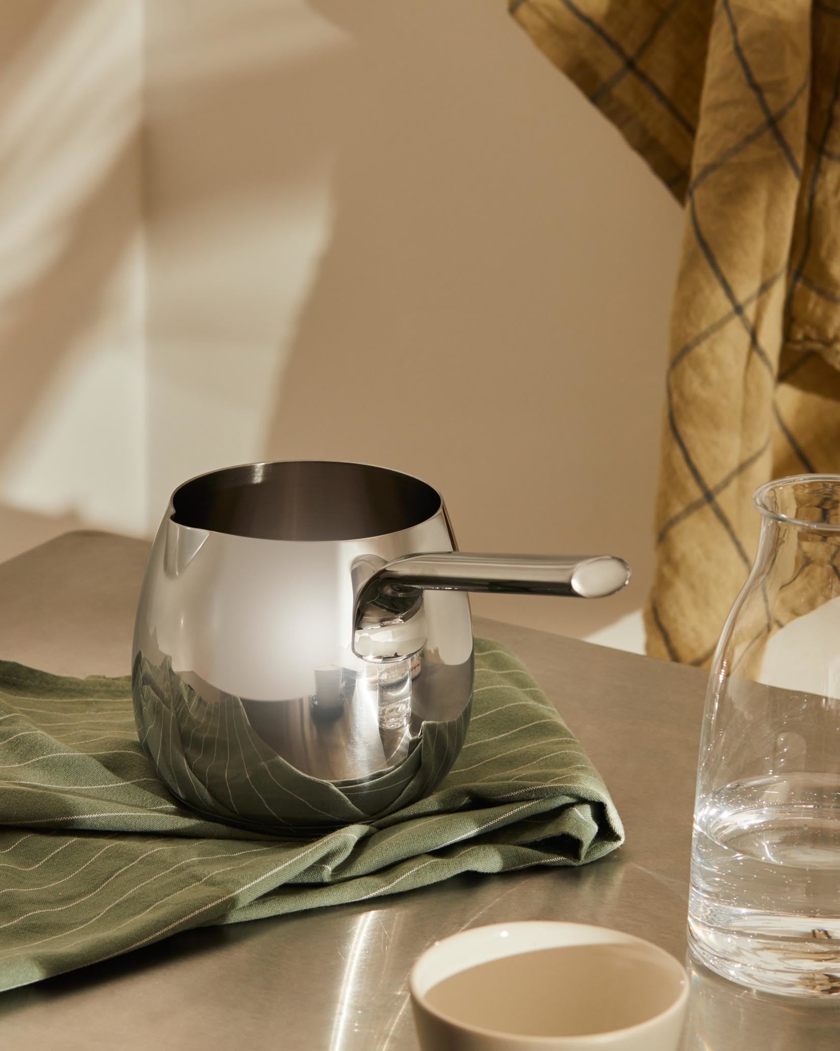 Mami Milk Boiler | Alessi