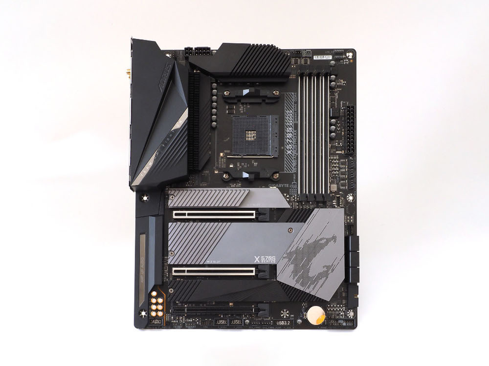 時代に合わせた2.5GbEやWi-Fi 6、USBも強化されたX570マザーGIGABYTE