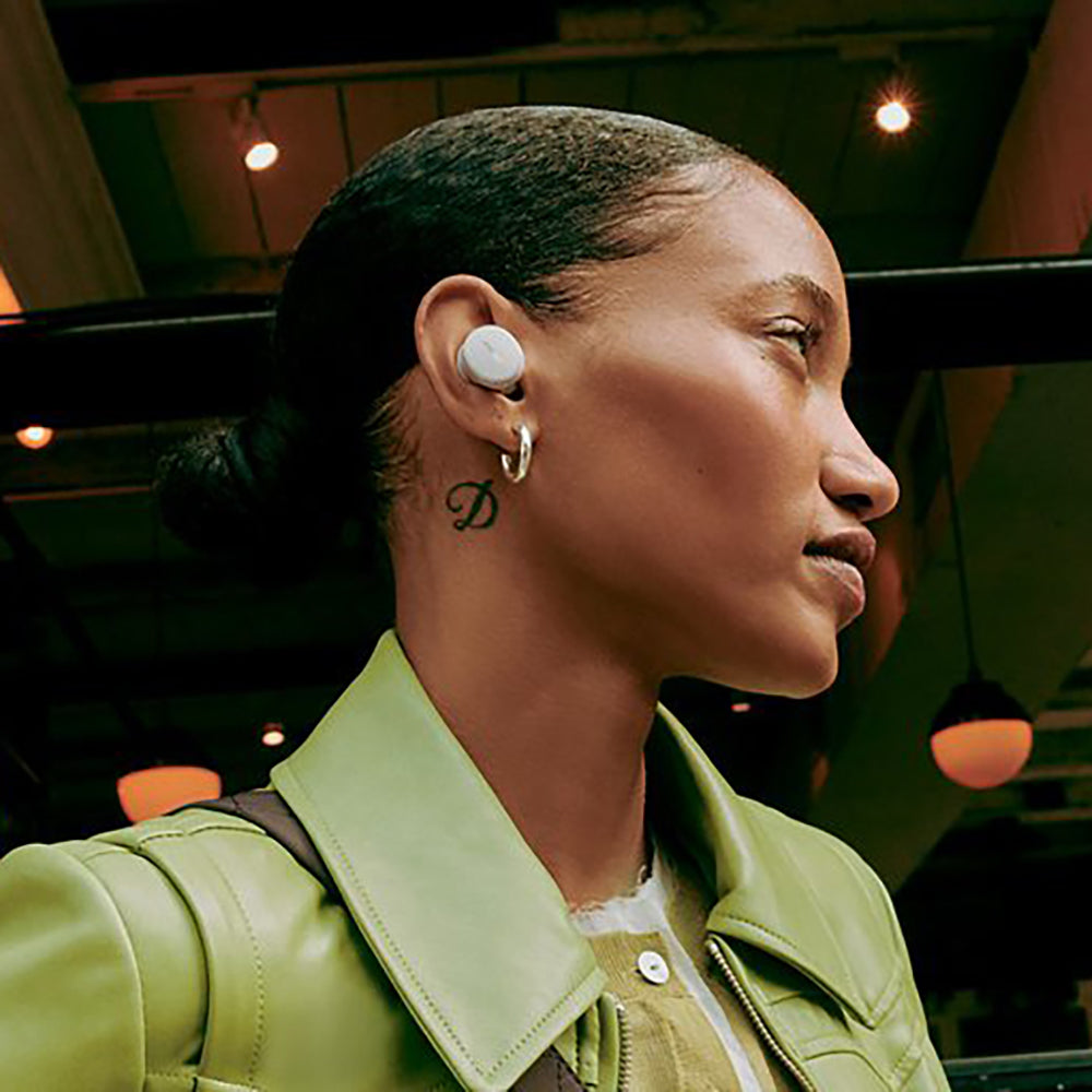 ギフトカード】BOSE（ボーズ）QuietComfort Earbuds（ホワイトスモーク