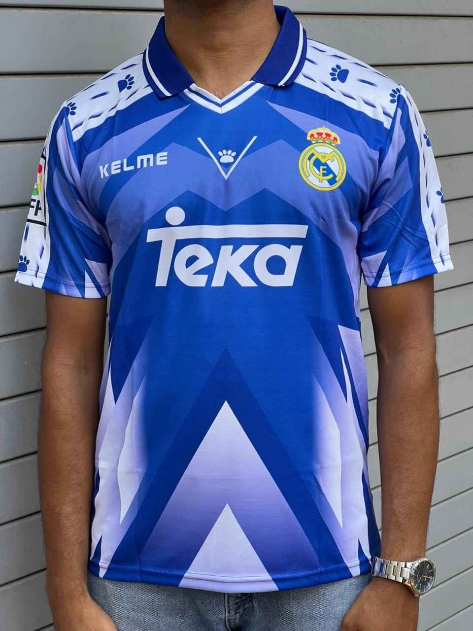 AP Sports Wear - Roberto Carlos Real Madrid Retro Je