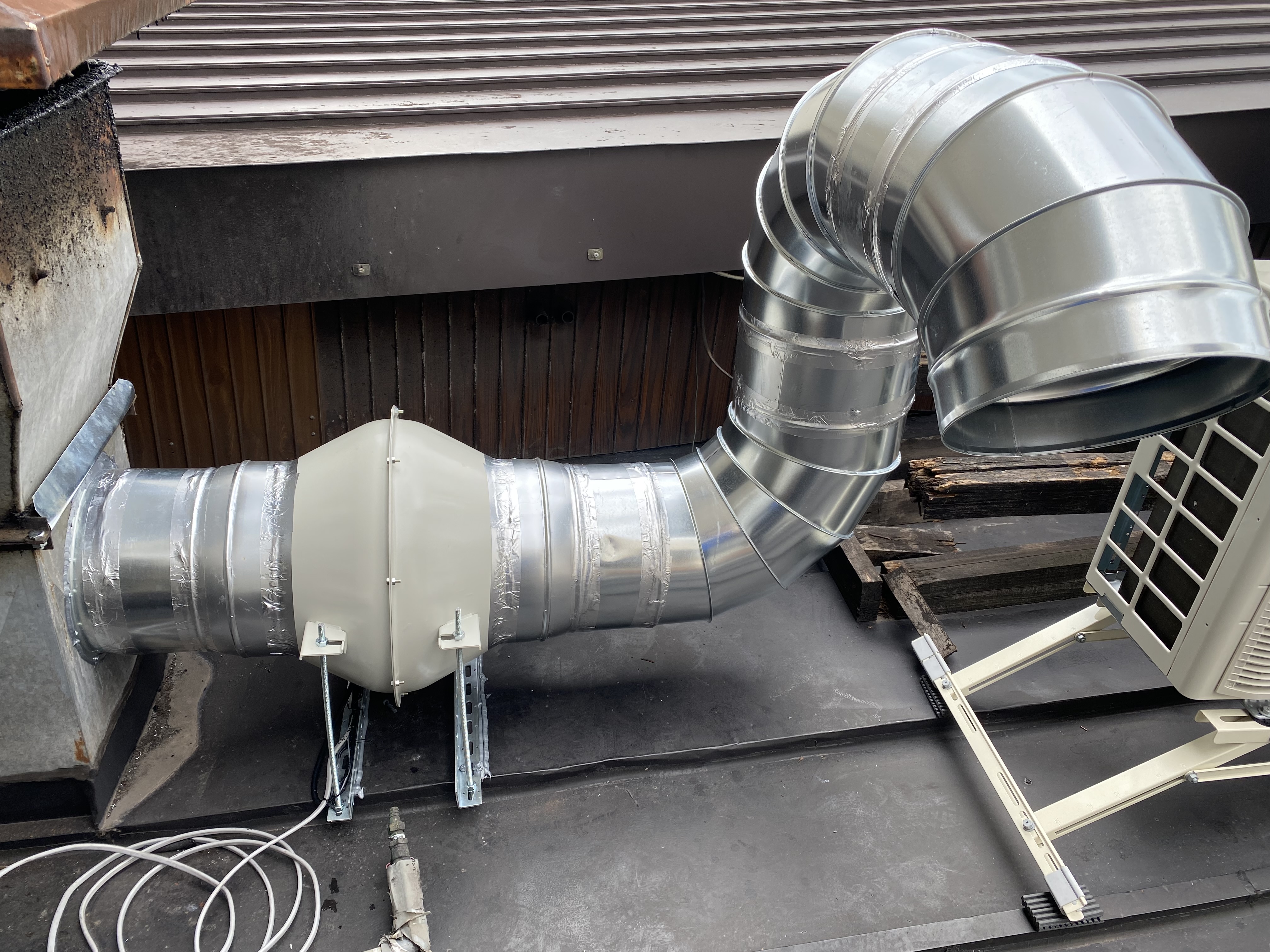 厨房用排気ファン取付 | 創業40年 (有)中村製作所