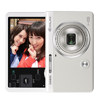 チルト液晶を搭載したコンパクトサイズの“エクシリム” - 2014年