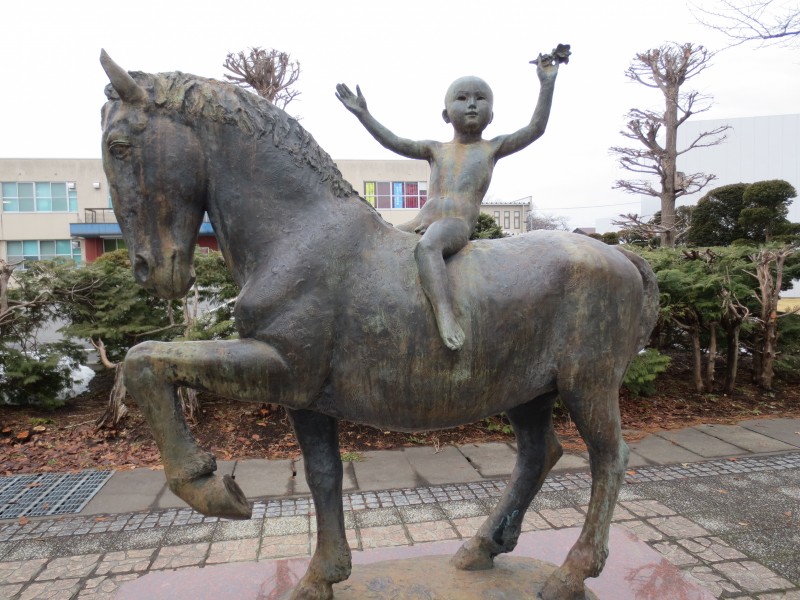 彫刻作品めぐり①/佐藤忠良 | 超訳びじゅつの学校 奥入瀬自然校+ブログ