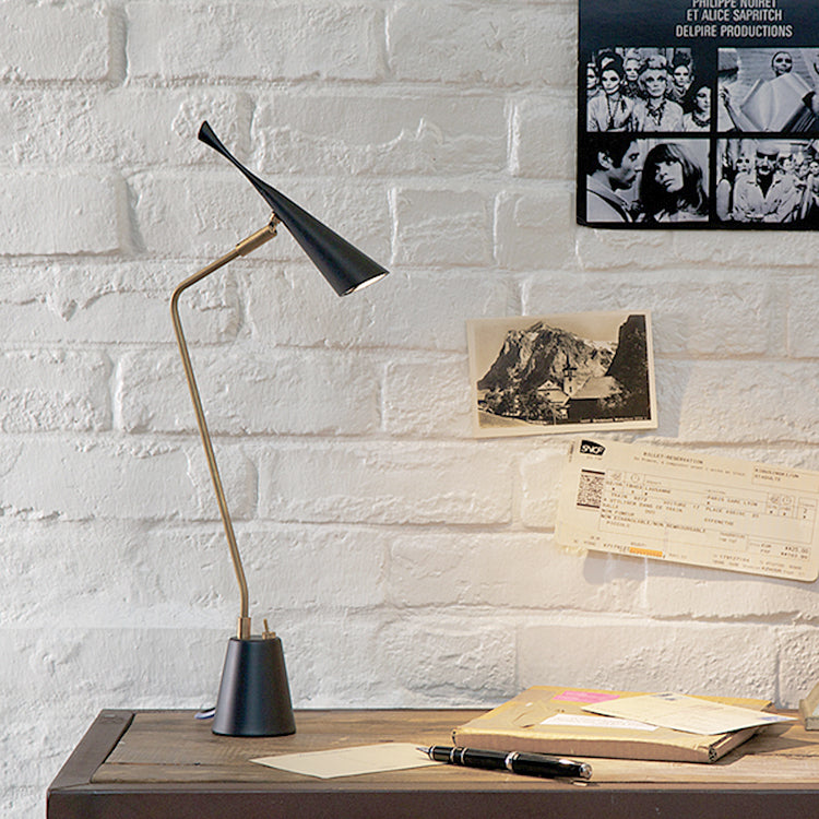 Gossip-LED desk light｜ARTWORKSTUDIO公式