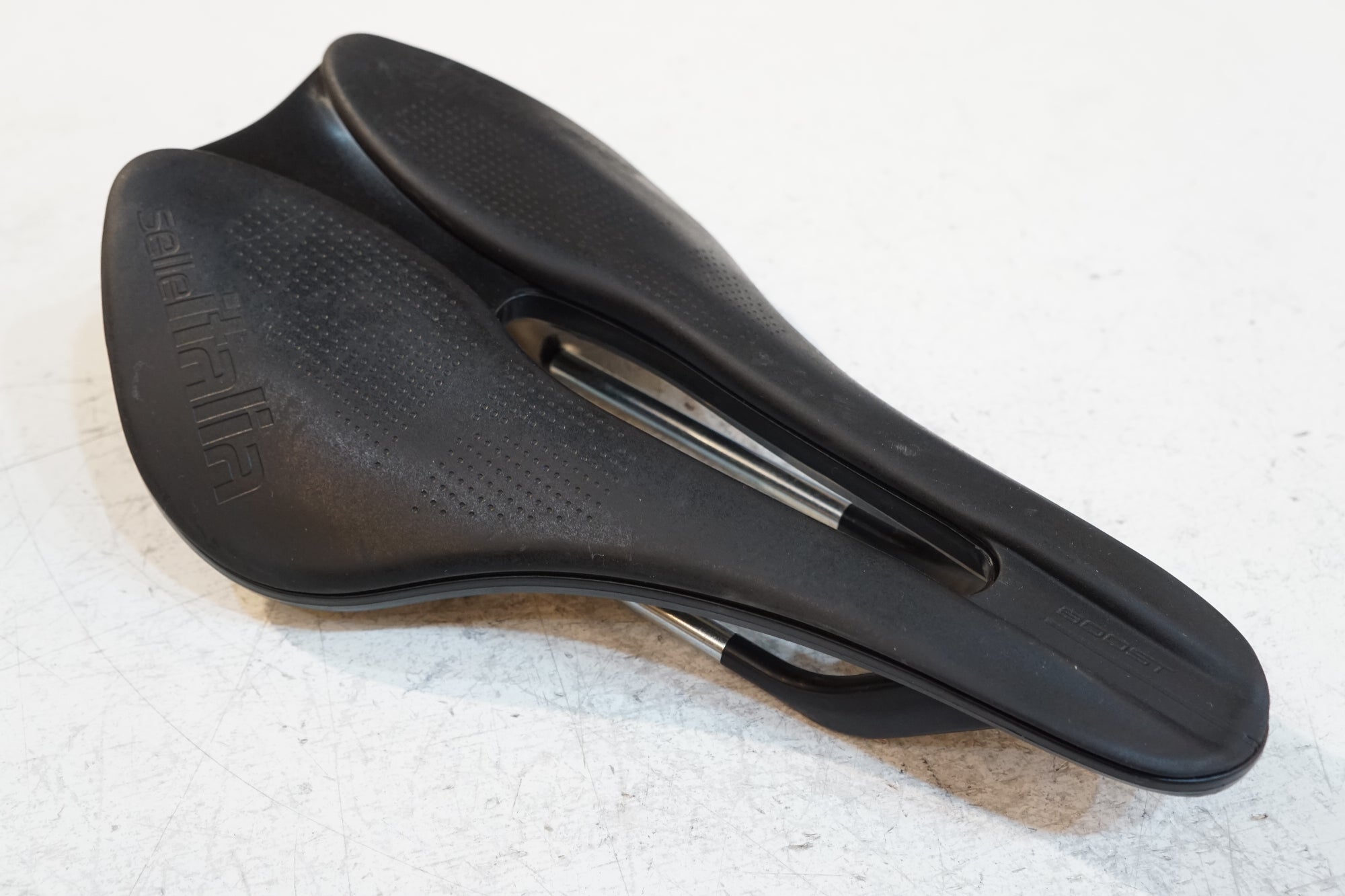 SELLE ITALIA 「セラ イタリア」 BOOST サドル / バイチャリ浦和ベース
