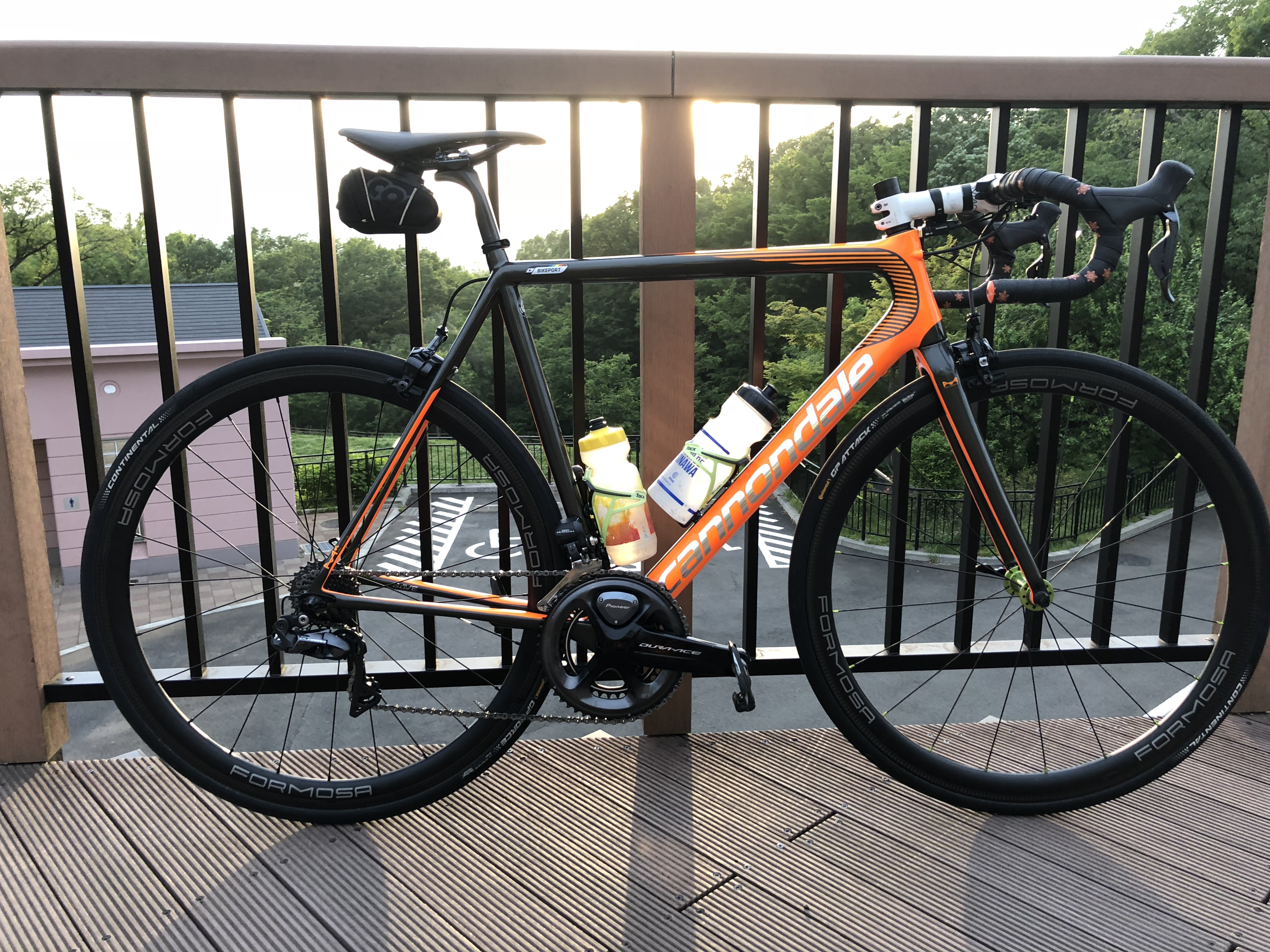 カスタムラボでオリジナルバイクを作成！ | 横浜・新宿・湘南の