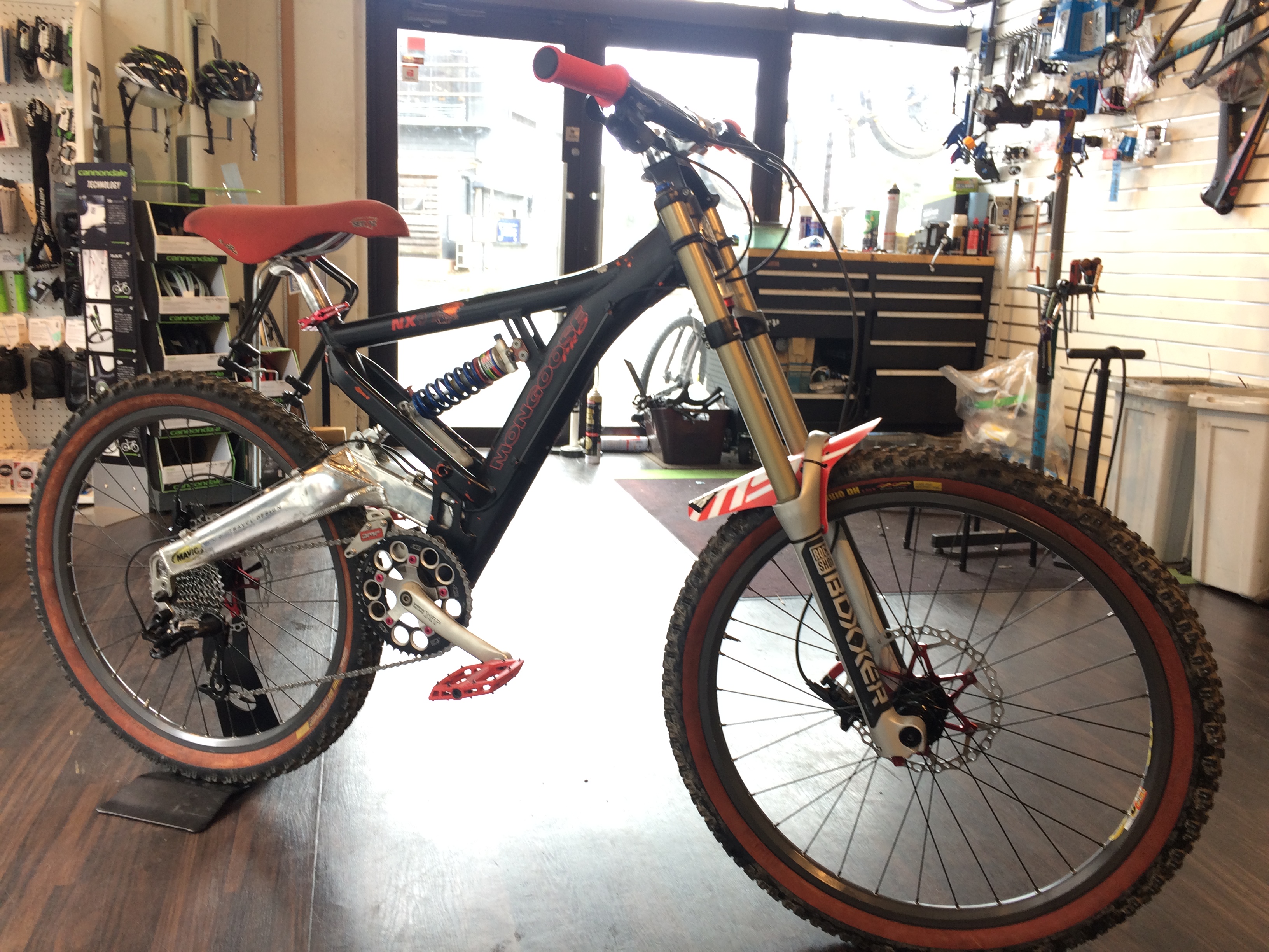 90'Sダウンヒルバイクをフルレストア！MONGOOSE PRO NX マングース