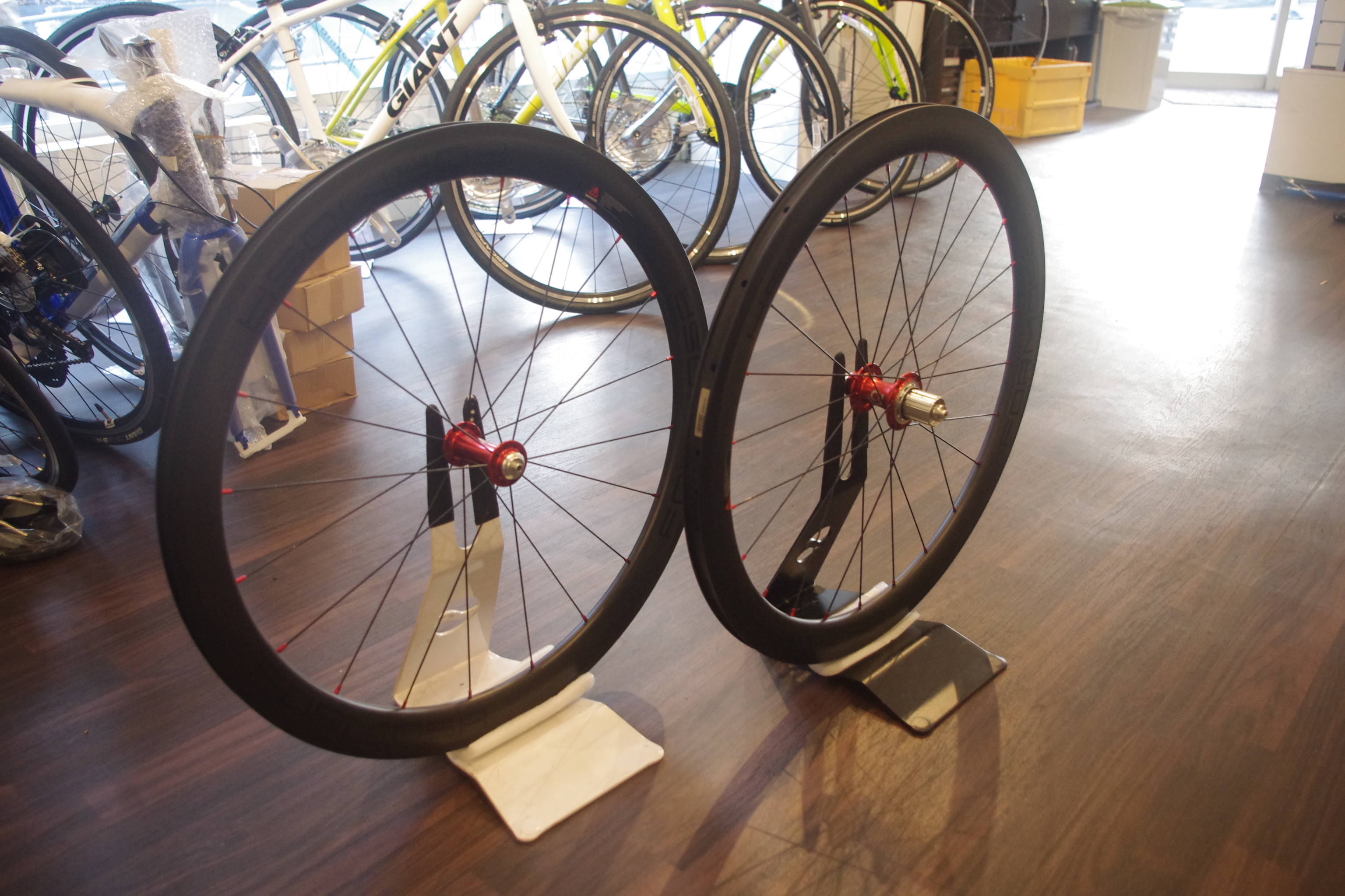 手組ホイールのすゝめINDUSTORY NINE＆FORMOSA（インダストリーナイン