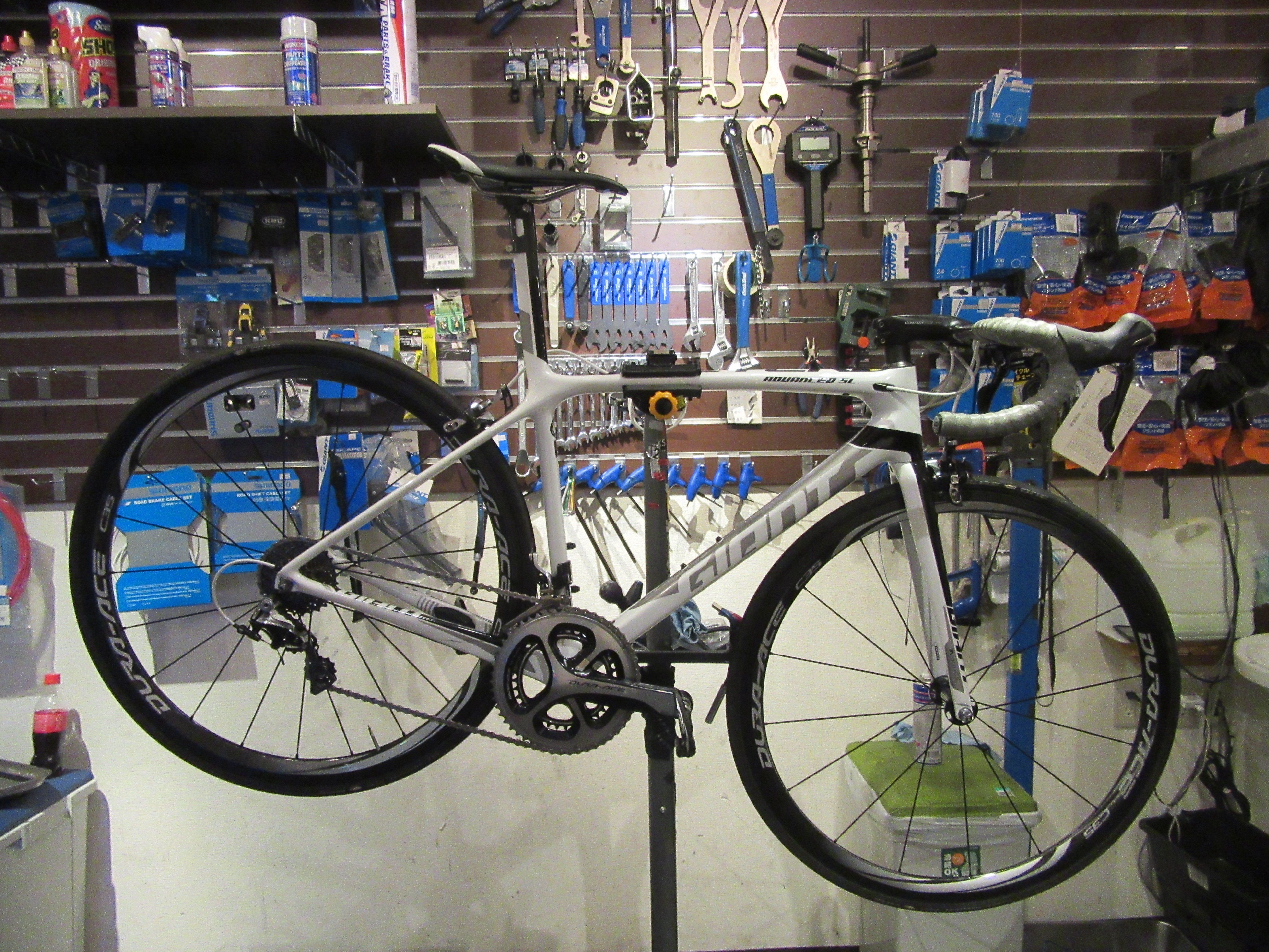 最強のGIANTフレームがここに…2017 FS TCR ADVANCED SL(エフエス