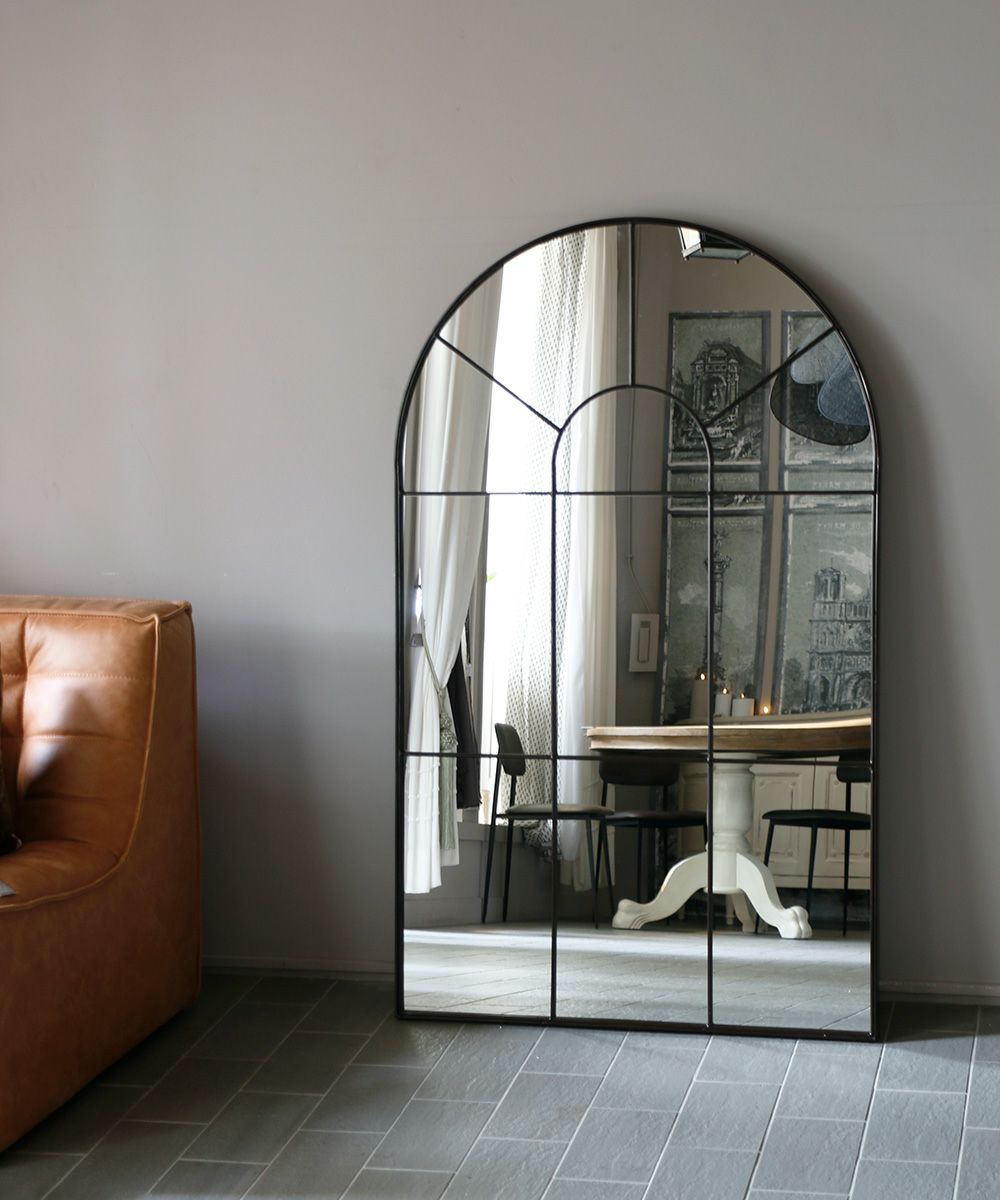 鏡 – – Blanc de Juillet