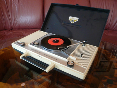 ビクター Hi-Fiステレオ・エレクトローラ SPE-8200 1970年代 | 浪漫紀行