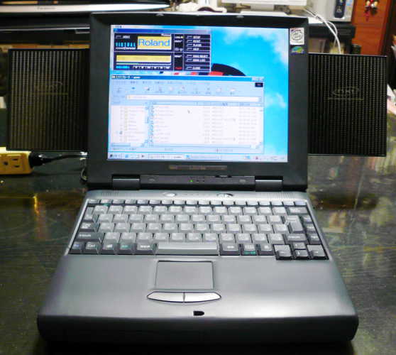 PC-9821Nw150とPC-LV16C/WSの液晶パネル | 第三研究所所長のブログ