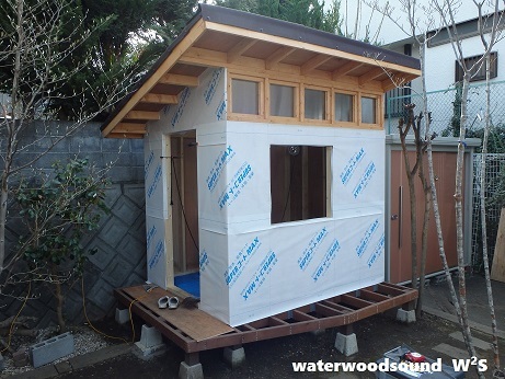 小屋を作る #17.0 窓造作 | 水と木と音にまつわるetc ～フライ、DIY