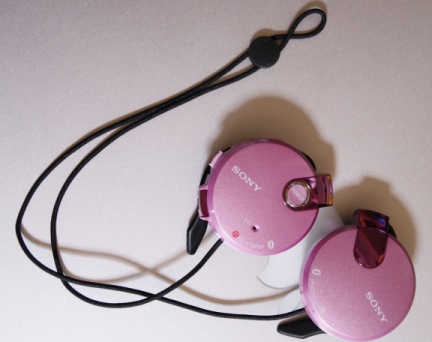 ミニレビュー]BluetoothヘッドセットDR-BT140QPをPSP goで使う | 自由