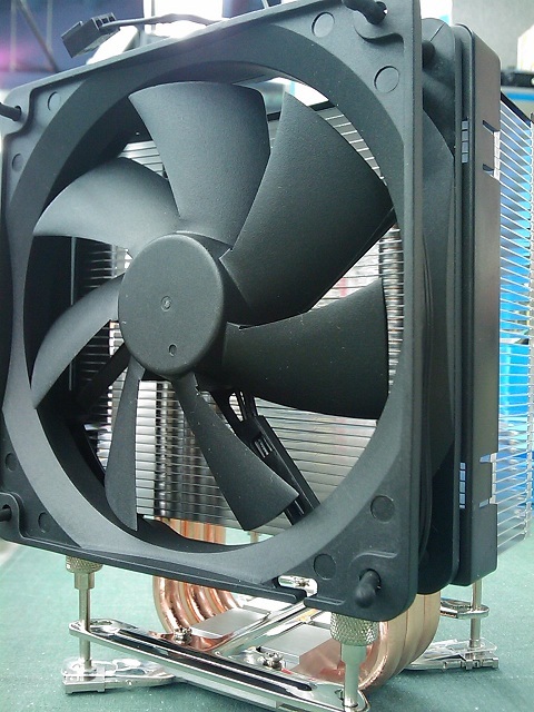 Corsair初の空冷CPUクーラー発売記念レビュー！ - パソコン本店 - 最新情報