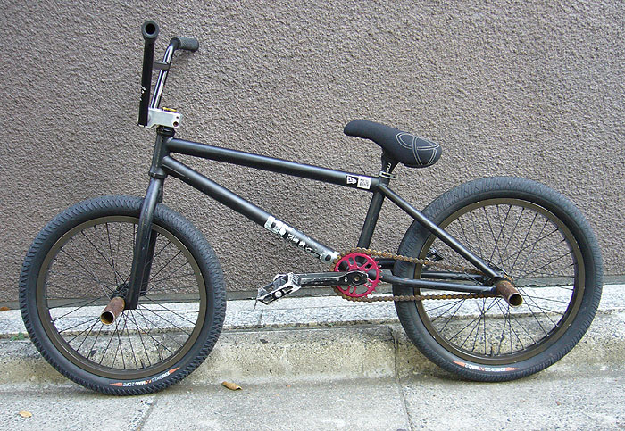 UNITED TRINTY by Yugo | W-BASE | BMX, PISTバイクを扱う自転車専門