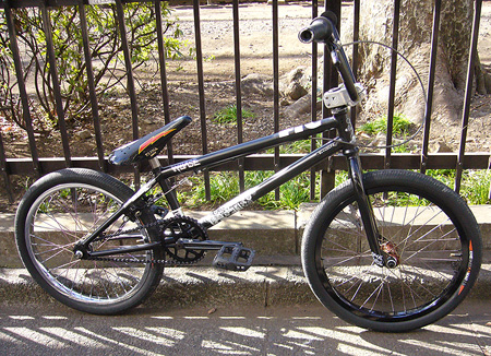 WETHEPEOPLE LO-FI by MOTO | W-BASE | BMX, PISTバイクを扱う自転車