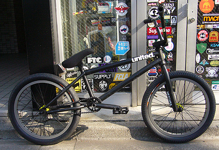UNITED TRINITY by KAITO | W-BASE | BMX, PISTバイクを扱う自転車専門