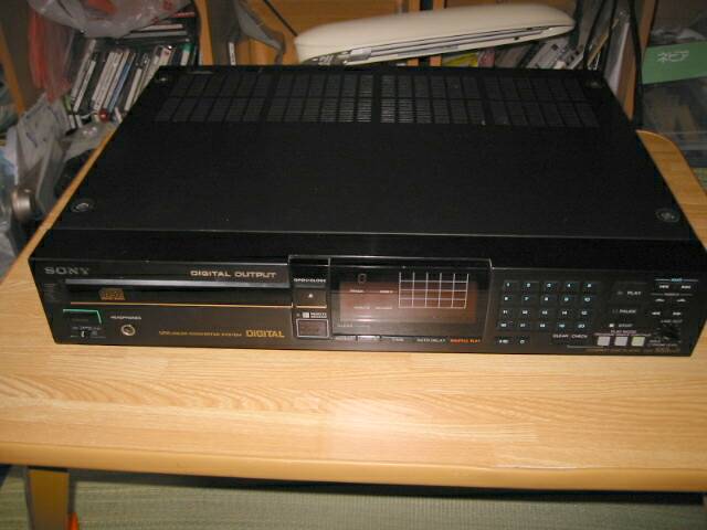 ソニー CDプレーヤー CDP－553ESD型（その1）