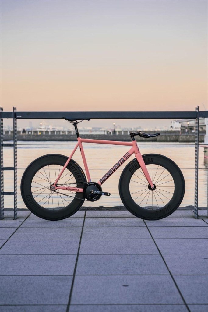 DOSNOVENTA DETROIT 3.0 CLUB | ブローチャーズ - BROTURES ONLINE