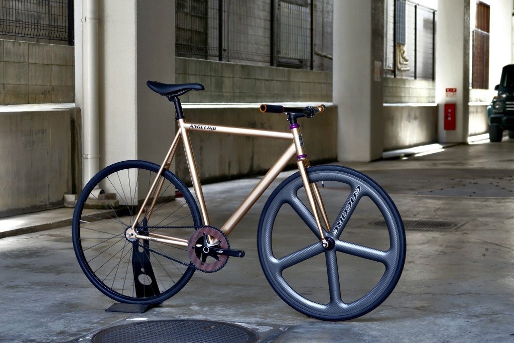 ゴールドにはこんな感じがよくない？ | ブローチャーズ - BROTURES