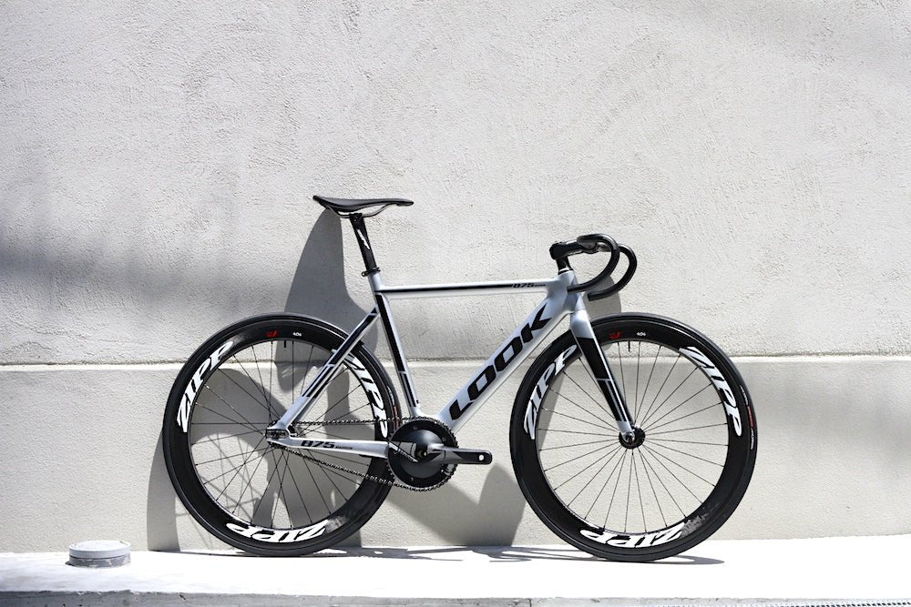 カーボンフレームの新しい選択肢。LOOK 875 MADISON | ブローチャーズ