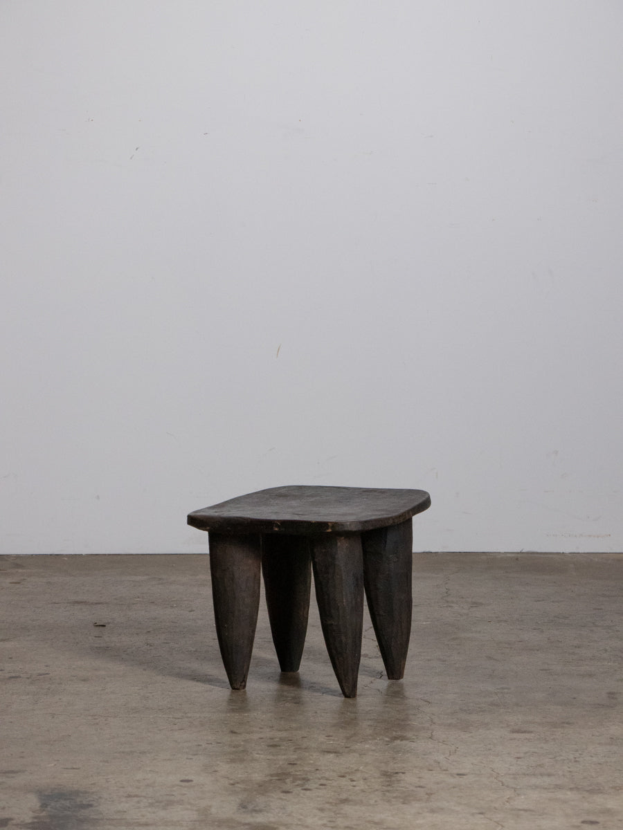 セヌフォ族スツール