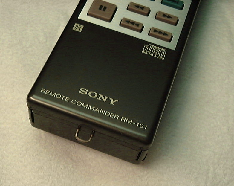 ソニーES CDプレーヤーのリモコン（1）