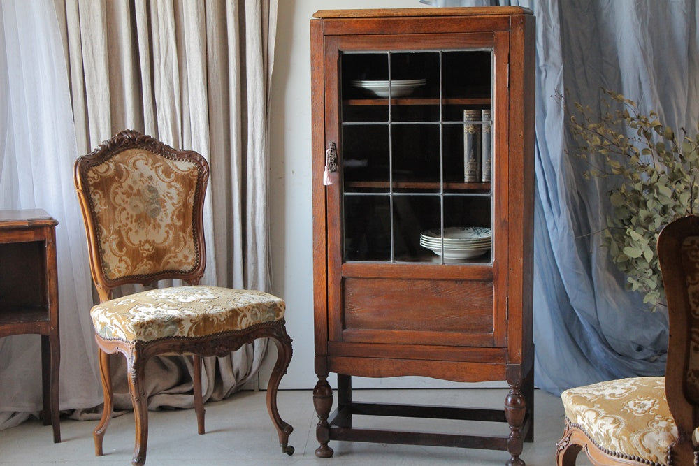 小ぶりなサイズがオススメ！1930年代オーク材ブックケース（高さ130cm