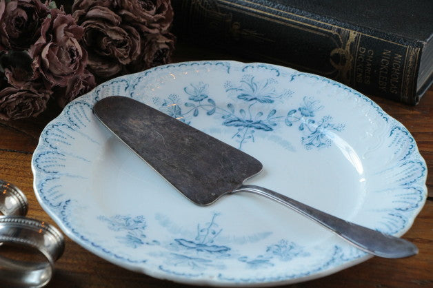 シンプルなデザインが素敵なケーキサーバー フランスアンティーク