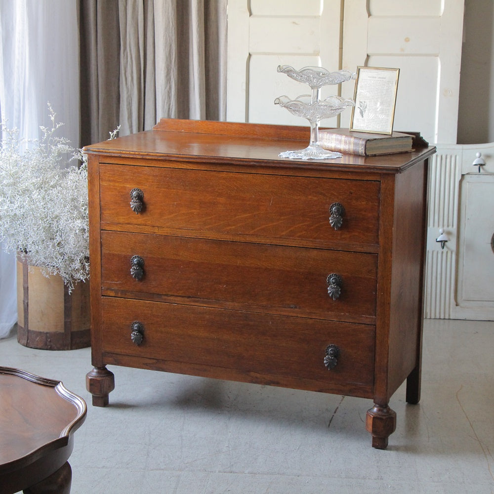 1920年代オーク材3段チェスト（幅92cm） イギリスアンティーク家具