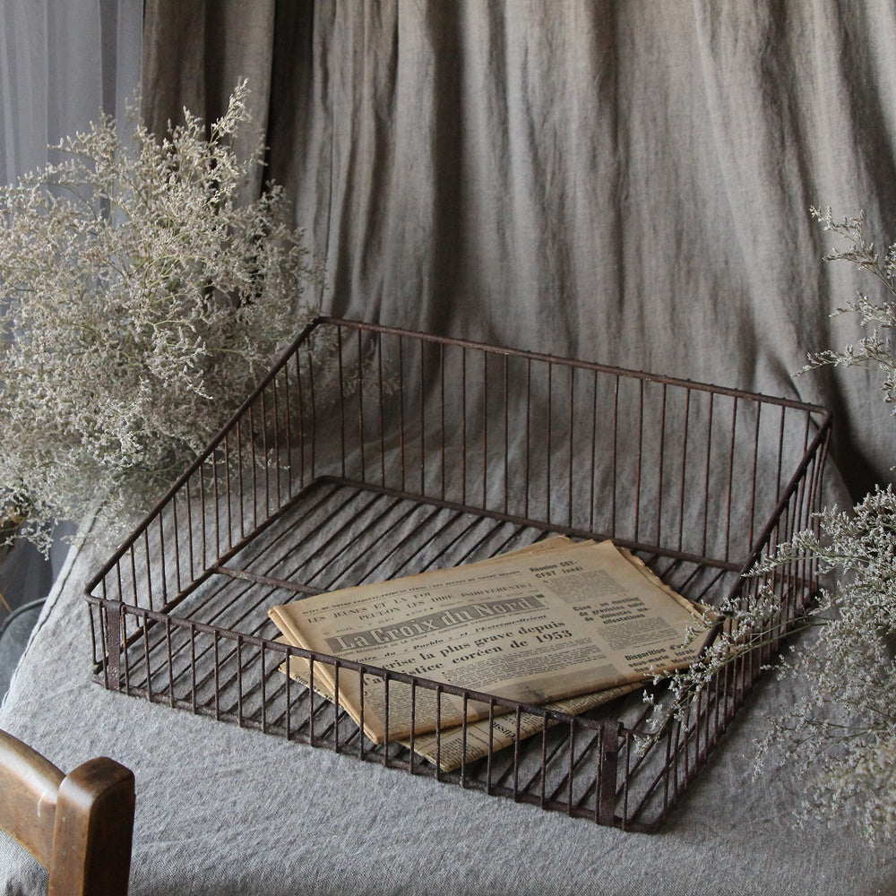 ガーデニングで使いたいワイヤーバスケット フランスアンティーク