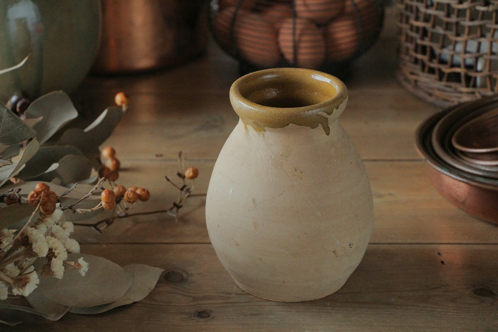 ぽってりとした素焼きポット（高さ15cm） フランスアンティーク