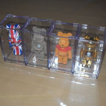 KUBRICK & BE@RBRICKベアブリック用フィギュアケース: いろいろな素敵